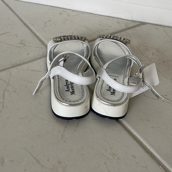 Shoes - Picture 2 of 6